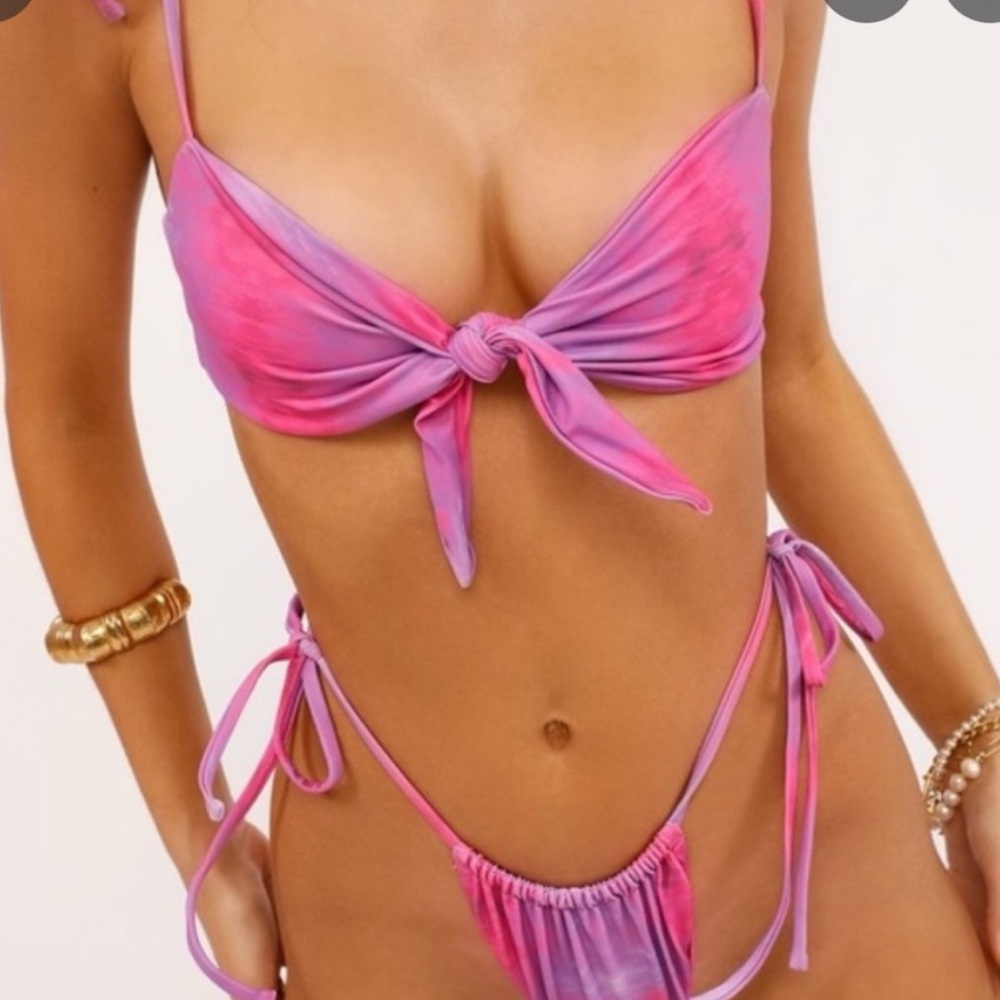 TIGER MIST Aja Pink & Purple Ombré Tie-Dye Tie Wrap Bikini Top